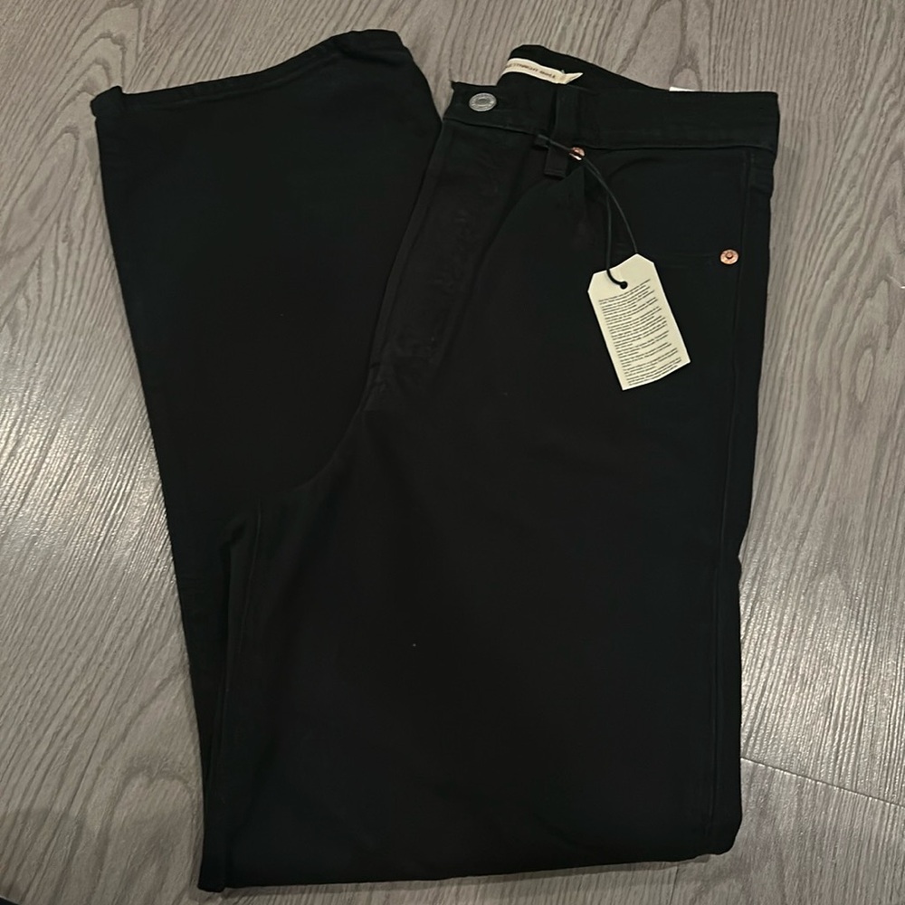 Levi’s Jean (NWT)